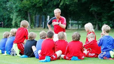 20151117191149_csm_23099-E_trainer_web_f04c6d3832[1].jpg
